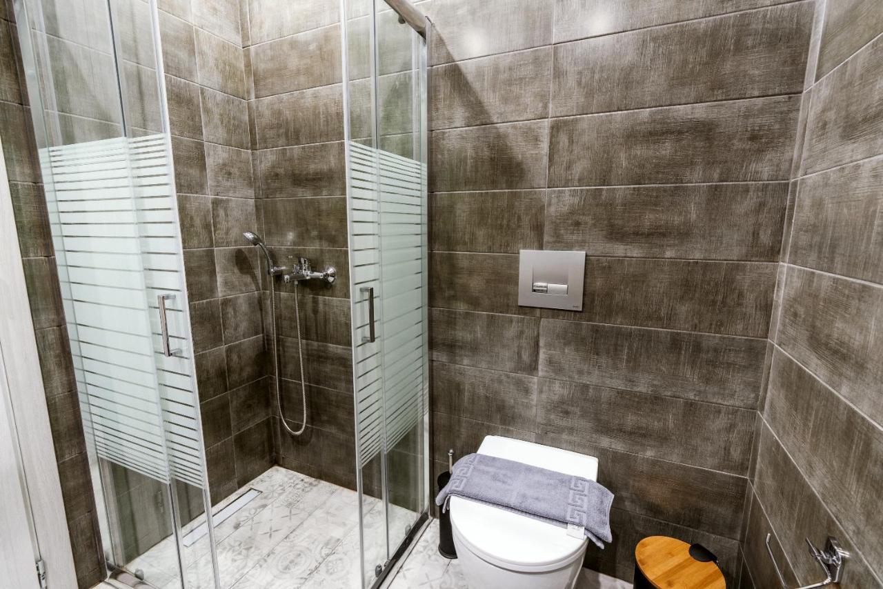 The 9 Project - Centre Apartment